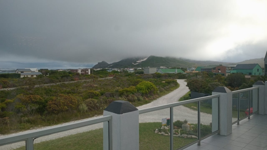 4 Bedroom Property for Sale in Bettys Bay Western Cape